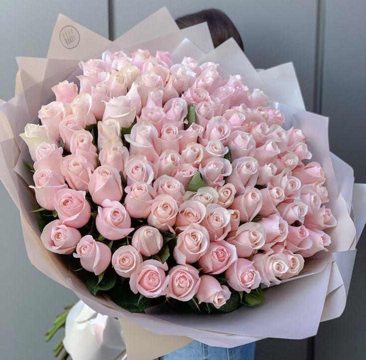 Silver Meadow Axis workshop space where corporate flower arrangements are designed and prepared for business delivery